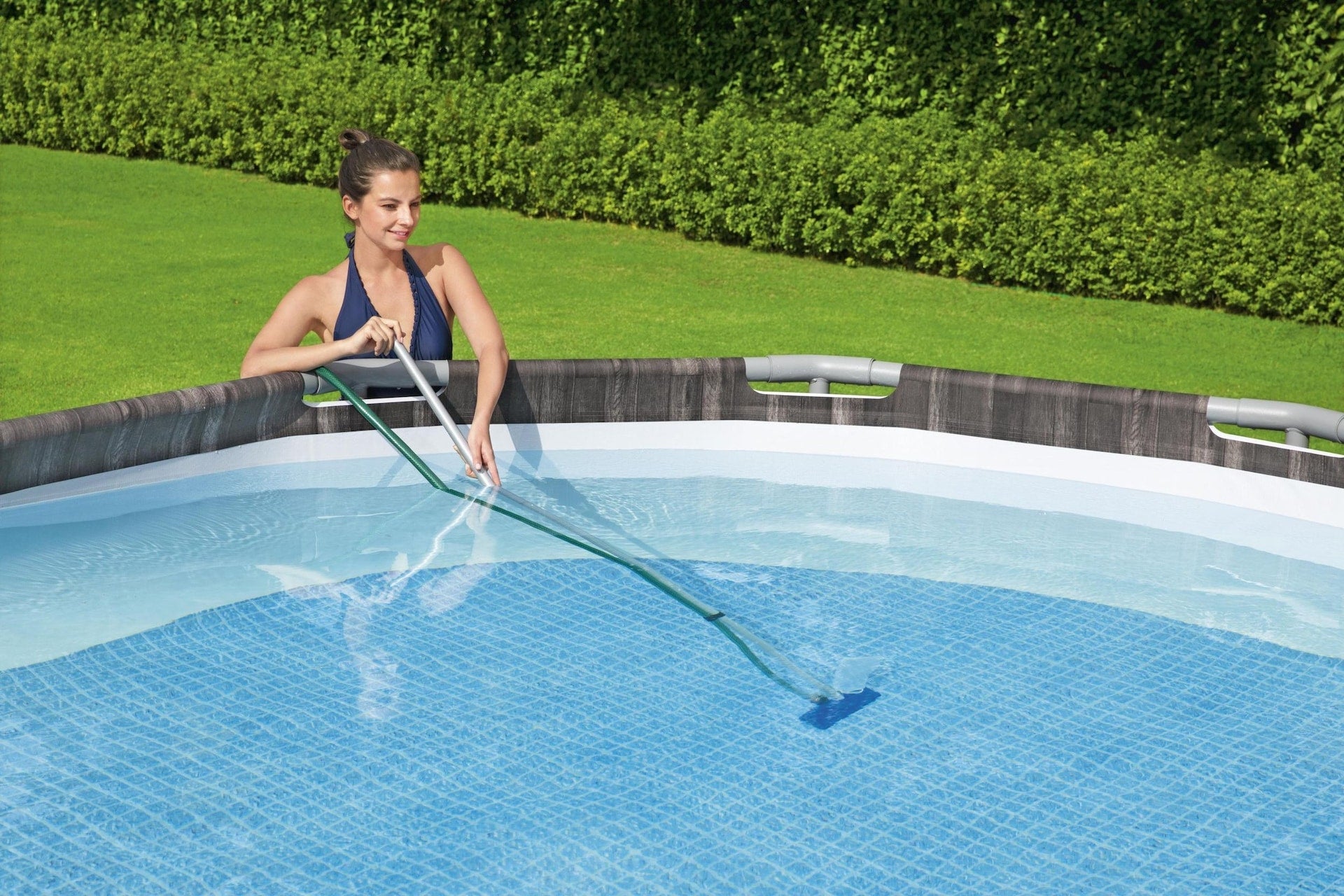 Bestway Pool Hydro Cleaning Above Ground Pool Maintanance Kit with Vacuum, Skimmer & Pole